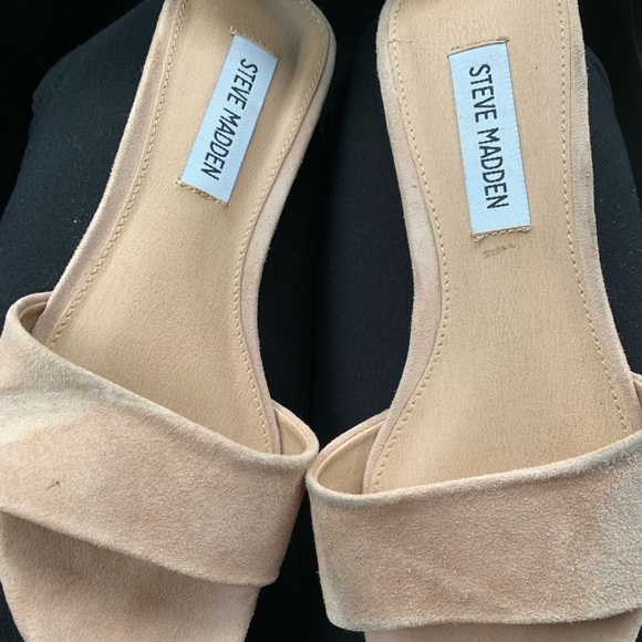 Shoes - Steve Madden sandals